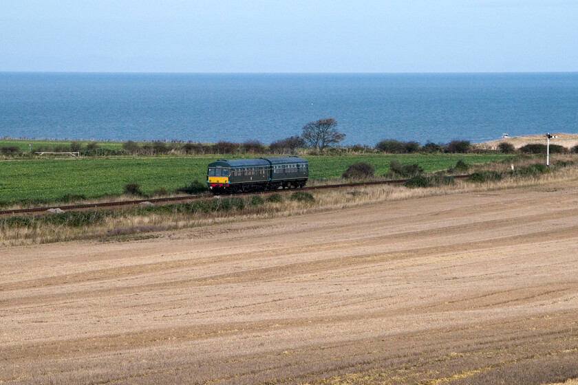 4. M51192 & M56352, 11.15 Sheringham-Holt, Weybourne Wood TG128424