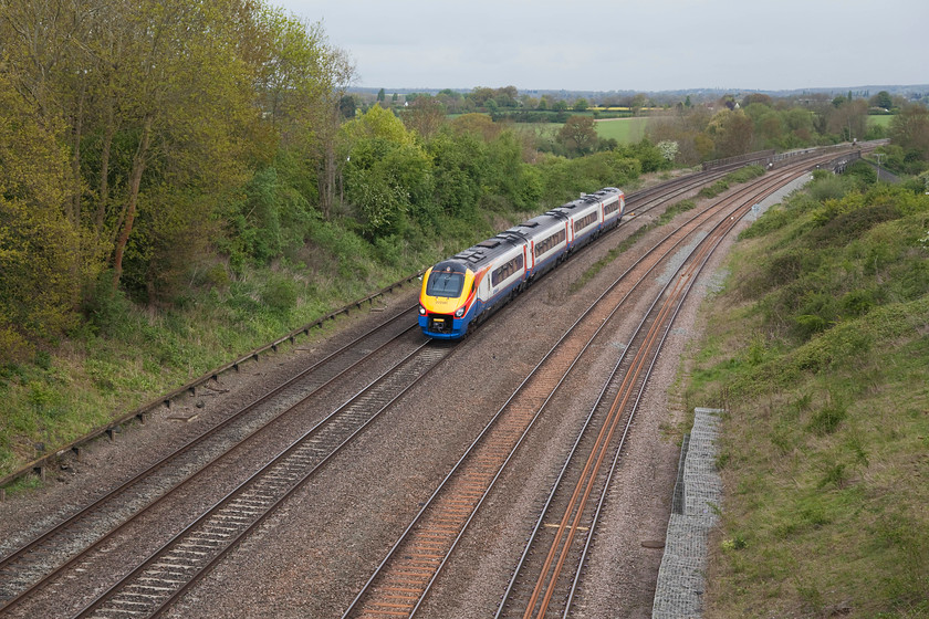 222101, EM 08.49 Sheffield-London St. Pancras (1C27, 2L), Highfield Bridge, Oakley 
 Highfield Bridge in the Bedfordshire village of Oakley offers a superb and uninterrupted view to the north. This scene will change dramatically soon with the 'on-off-on' electrification of the MML now taking place (at least as far as Kettering and Corby). Before the scene is spoilt, 222101 heads south forming the 08.49 Sheffield to London St. Pancras. 222101 was one of the four that were operated by Hull Trains that have now passed to EMT. 
 Keywords: 222101 1C27 Highfield Bridge Oakley