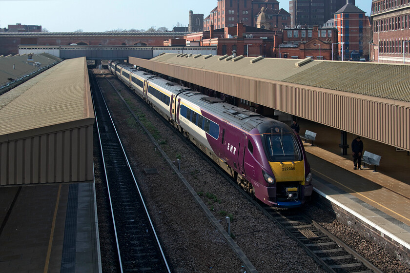 222006, EM 09.02 London St. Pancras-Sheffield (1F20, RT), Leicester station 
 222006 'The Carbon Cutter' arrives at Leicester station working the 09.02 St. Pancras to Sheffield EMR service. This view, taken from the station's open footbridge, reveals the 1980s carbuncle of a station that replaced an equally poor affair that had once boasted a rather grand overall roof removed many years previously. All that remains of the Midland station built between 1892 and 1894 and designed by the respected Charles Trubshaw is the grand frontage and entrance hall that has been suitably restored. This can be seen stretching from side to side in the top left hand of this photograph with its superb glazed roof. 
 Keywords: 222006 09.02 London St. Pancras-Sheffield 1F20 Leicester station The Carbon Cutter