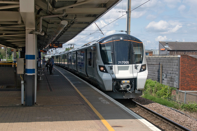 717005, GN 13.28 Welwyn Garden City-Moorgate (2K80, 1E), Potters Bar station 
 My first trip on a class 717 if only for two miles! I took 717005, that was working the 13.28 Welwyn Garden City to Moorgate, from Potters Bar to Hadley Wood. With that kind of new train/car smell, the ambiance inside these units was good. Once again, the seats were far from comfortable appearing to be identical to those in the class 700s; lucky I was only on the train for five minutes. 
 Keywords: 717005 13.28 Welwyn Garden City-Moorgate 2K80 Potters Bar station