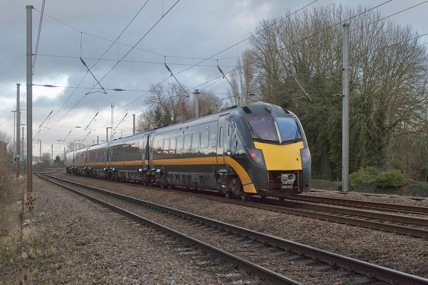 180105, GC 13.18 London King`s Cross-Sunderland (1N93, 9L), Gill`s Crossing 
 180105 'Ashley Jackson - The Yorkshire Artist' heads past Offord Cluny between Huntingdon and St. Neots working the Grand Central 13.18 King's Cross to Sunderland. Whilst Hull Trains are busy disposing of their class 180s with them proving to be extremely unreliable, Grand Central's entire fleet is now composed of these 2001 built five-car sets. 
 Keywords: 180105 13.18 London King`s Cross-Sunderland 1N93 Gill`s Crossing Grand Central Ashley Jackson The Yorkshire Artist