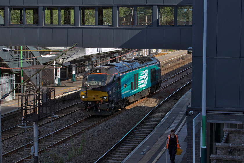 68008, 06.38 Crewe Gresty Bridge-Wembley Yard (0A68, RT), Northampton station 
 Here is one member of DRS' fleet that will not be in attendance at their Gresty Bridge open day! 68008 'Avenger' waits on Northampton's centre road for a unit to clear out of section so that it can continue its light engine journey south. It is the weekly 0A68 06.38 (or thereabouts) Gresty Bridge to Wembley Yard move that sees the locomotive heading to London to spend the next week or so in operation for Chiltern. On arrival another Class 68 returns north back to Crewe for servicing and an exam. 
 Keywords: 68008 06.38 Crewe Gresty Bridge-Wembley Yard 0A68 Northampton station DRS Avenger