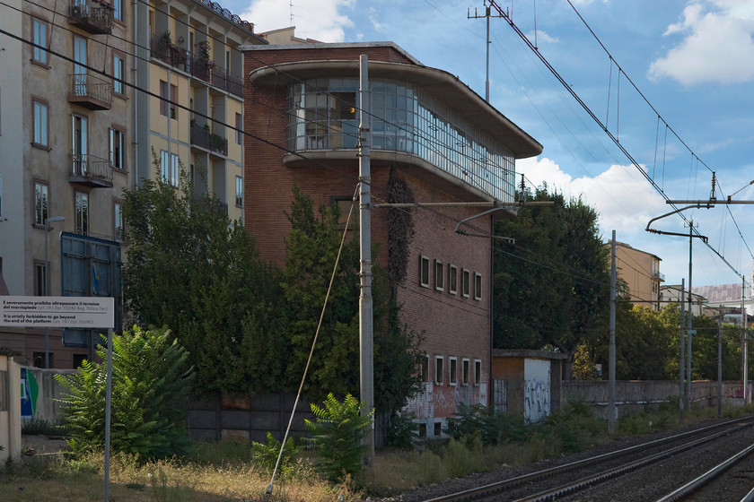 Florence CDM control Tower (Private residence) 
 The stylishly designed former Florence CDM control tower. To you and I it is a signal box, either way it is the corporate design and would have offered particularly commanding views of the tracks. This control tower appeared to a private residence. 
 Keywords: Florence CDM control Tower Private residence