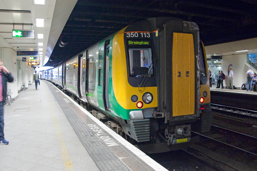 350113, LM 06.58 Northampton-Birmingham New Street (2T01), Birmingham New Street station 
 Our second train was the 06.58 Northampton to Birmingham New Street that we took from Rugby. Here, 350113 has just arrived into New Street with plenty of time for us to make our connection. 
 Keywords: 350113 06.58 Northampton-Birmingham New Street 2T01 Birmingham New Street station