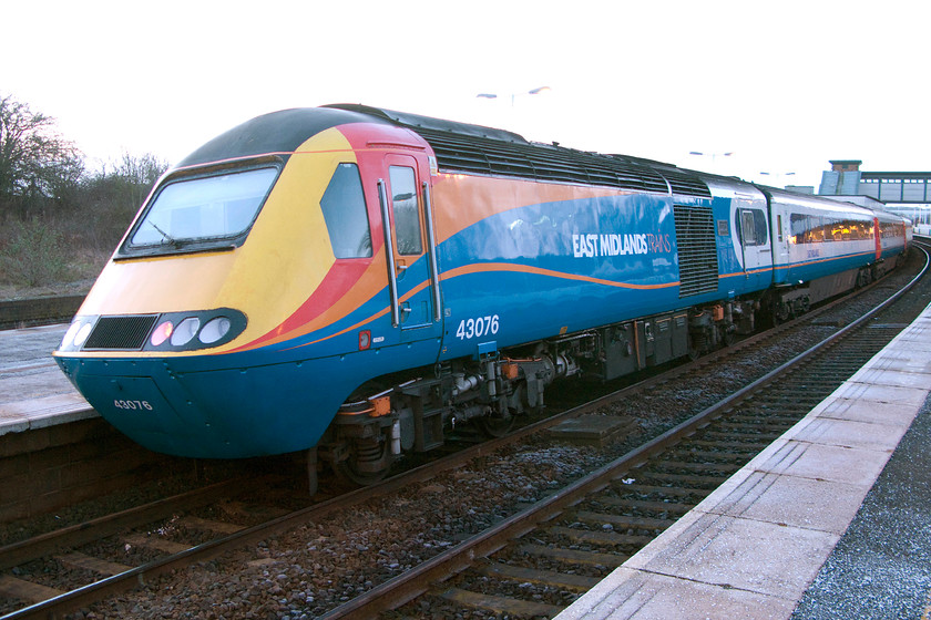 43076, EM 05.31 Sheffield-London St. Pancras (1C11), Wellingborough station 
 At a chilly Wellingborough station 43076 'In Support of Heroes' sits at the rear of the 05.31 Sheffield to St. Pancras. The East Midland livery certainly brightens up a dull morning and, as usual with this operator, the train is kept clean and smart. 
 Keywords: 43076 05.31 Sheffield-London St. Pancras 1C11 Wellingborough station