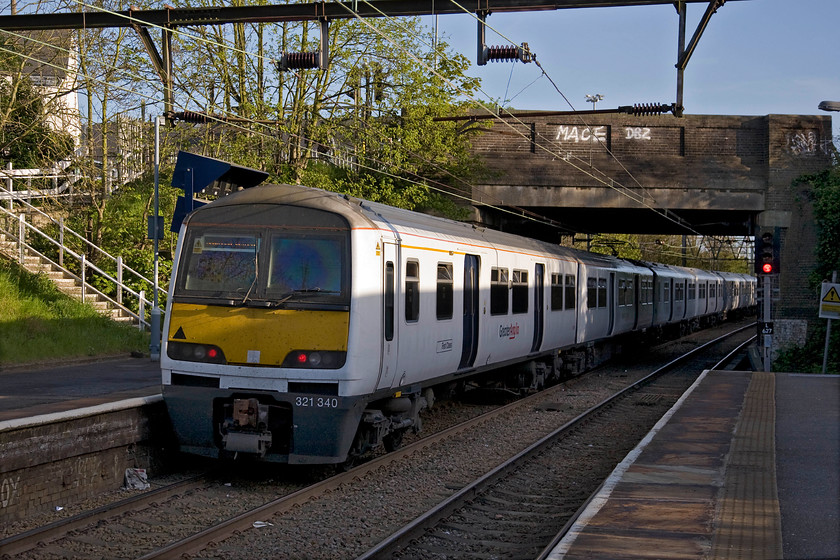 321340, LE 17.04 London Liverpool Street-Southend Victoria, (1K74), Prittwell station 
 321340 departs for Southend from Pritwell station working the 17.04 from Liverpool Street. The station is just a short distance from it's destination that will be reached by passengers aboard 321340 in about three minutes time. Pritwell station is just a short distance from Roots Hall the home to Southend United Football Club who have a had an indifferent season in Tier four of the league under their manager new manager Phil Brown. 
 Keywords: 321340 17.04 London Liverpool Street-Southend Victoria 1K74 Prittwell station Abellio Greater Anglia