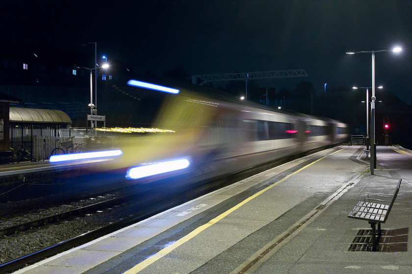 Class 222, EM 18.00 Sheffield-London St. Pancras (1C73, 5L), Wellingborough station 
 An unidentified class 222 Meridian passes through Wellingborough station forming the 1C73 18.00 Sheffield to St. Pancras. By using a 1/10th-second shutter speed the motion blur of the train, something we normally strive to avoid, has been exaggerated creating an interesting image. 
 Keywords: Class 222 18.00 Sheffield-London St. Pancras 1C73 Wellingborough station