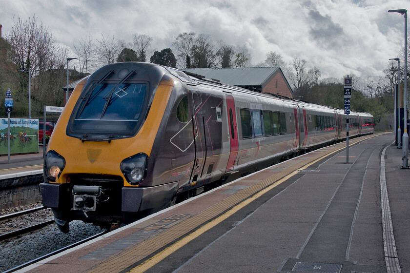 220008, XC 15.35 Bristol Temple Meads-Edinburgh Waverley (1S53, 3E), Cheltenham station 
 220008 arrives at Cheltenham station working the 1S53 15.35 Bristol to Edinburgh CrossCountry service. Not my finest photograph of a Voyager but one that simply acts as a record shot! 
 Keywords: 220008 15.35 Bristol Temple Meads-Edinburgh Waverley 1S53 Cheltenham station XC CrossCountry Voayger