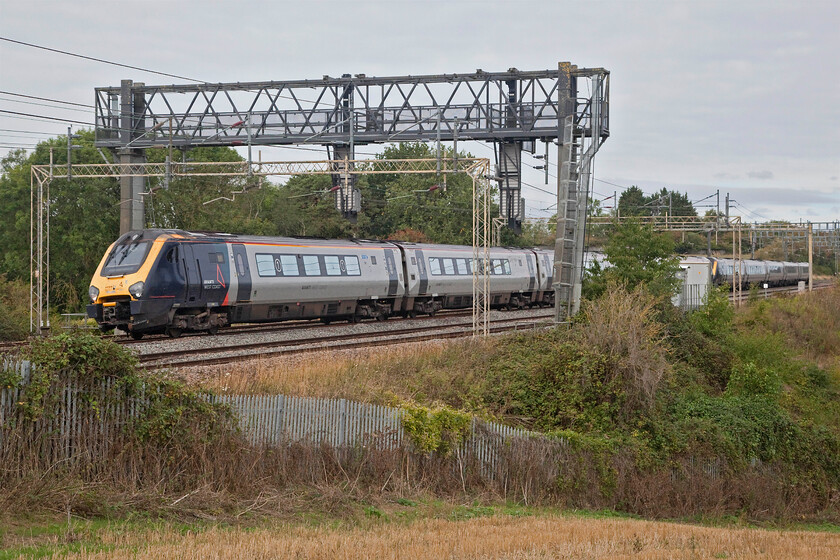 221111 & 221117, VT 07.54 Blackpool North-London Euston (9M47, 2L), between Roade & Ashton 
 With Avanti West Coast operating a much-reduced timetable (down by about one-third), the demand for their use of Pendolinos has meant that they have been able to utilise them on services more normally operated by their noisy and polluting Voyagers. Their absence has been noted but today, on the day of the Queen's funeral, a few were noted back in service again. 221111 and 221117 head south between the villages of Roade and Ashton working the 07.54 Blackpool North to Euston service. 
 Keywords: 221111 221117 07.54 Blackpool North-London Euston 9M47 between Roade & Ashton Avanti Voyager