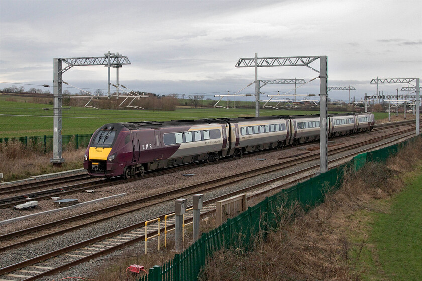 222018, EM 12.37 Sheffield-London St. Pancras (1C50, 5L), Harrowden Junction 
 EMR's 222018 speeds over Harrowden Junction between Wellingborough and Kettering working the 1C50 12.37 Sheffield to St. Pancras service. With the arrival of the bi-mode Class 810s due in the next year, 2022 will be the final full year of Meridian operations on this route so get your photographs whilst you can! 
 Keywords: 222018 12.37 Sheffield-London St. Pancras 1C50 Harrowden Junction EMR Meridan