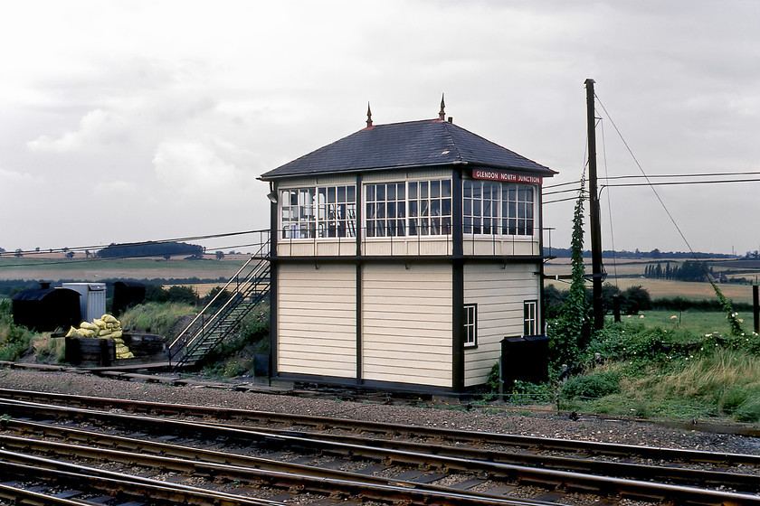 Glendon North Junction signal box (Mid, 1904) 
 Yet another very well presented Midland Railway signal box on the MML at Glendon North Junction. The box was a Type 3A design dating from 1904. It stayed in use until 05.12.87 when the semaphores, relief lines and junction were removed. The mechanics and other parts of the box live on and are now in use at Peak Rail's Darley Dale signal box. 
 Keywords: Glendon North Junction signal box