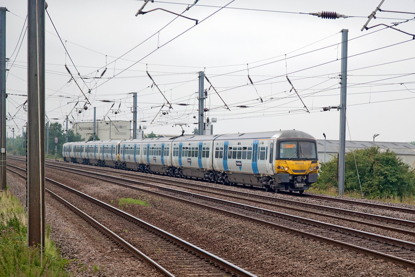 365528 & 365538, GN 09.34 London Kings Cross-Peterborough (1P08, 1E), Sandy TL176510 
 Taken from the oddly named New Zealand bridge 365528 and 365538 form the 09.34 King's Cross to Peterborough. These Networker class 365s are due for replacement next year as the class 700s are introduced, with no obvious new home, their future is uncertain. 
 Keywords: 365528 365538 1P08 Sandy TL176510