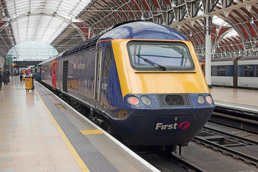 43181 14.57 London Paddington-Bristol Temple Meads (1U19, 10L), London Paddington station 
 Waiting to leave the famous platform one at Paddington is the 14.57 to Brustol Temple Meads. 43181 will be propelling the service from the rear. 43181 was a NE/SW power car that was part of set 253050 in December 1981. 
 Keywords: 43181 1U19 London Paddington station