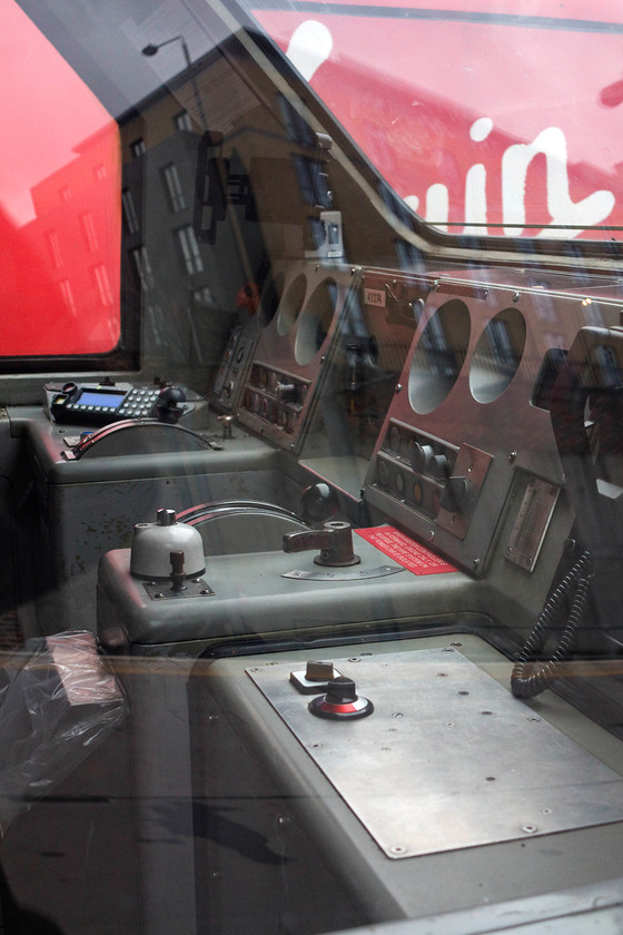 Cab, 43274, GR 12.35 London King`s Cross-Leeds (1D14, 24L), London King`s Cross station 
 The driver's desk inside the cab of 43274 standing at King's Cross. As it has done thousands of times, it is abut to head north from London, on this occasion, heading the 1D14 12.35 to Leeds. 
 Keywords: Cab 43274 1D14 London King's Cross station