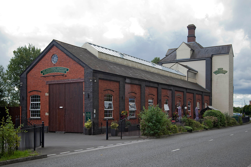 Former Weighbridge, Swindon Works 
 The former weighbridge is now in use as a pub and restaurant. For several years towards the end of the work's life it was the home to various preserved hydraulics, for example D1023 'Western Fusileer' and D821 'Greyhound'. 
 Keywords: Former Weighbridge