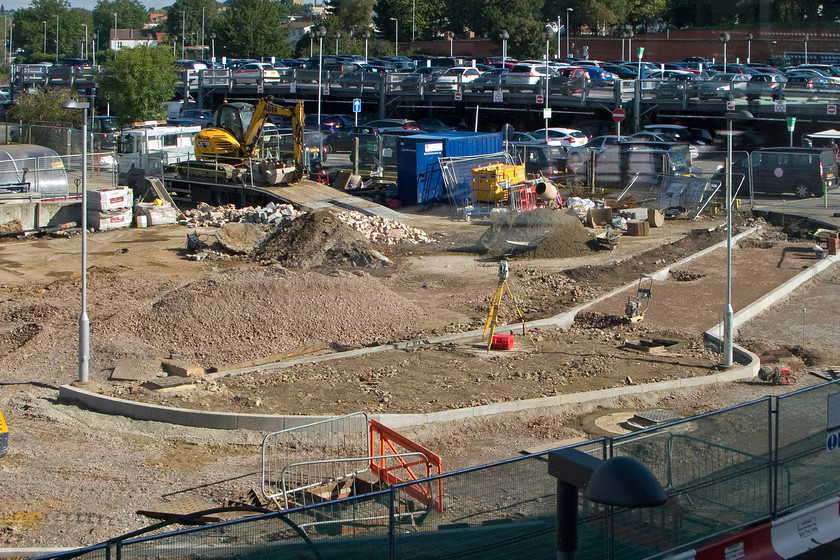 Redevelopment of old Northampton station 
 The new turning circle at the rear of Northampton's new station looks more like the Marie Celeste with not one worker actually present and doing anything to finish off the much-delayed rebuild of the strcuture. 
 Keywords: Redevelopment of old Northampton station