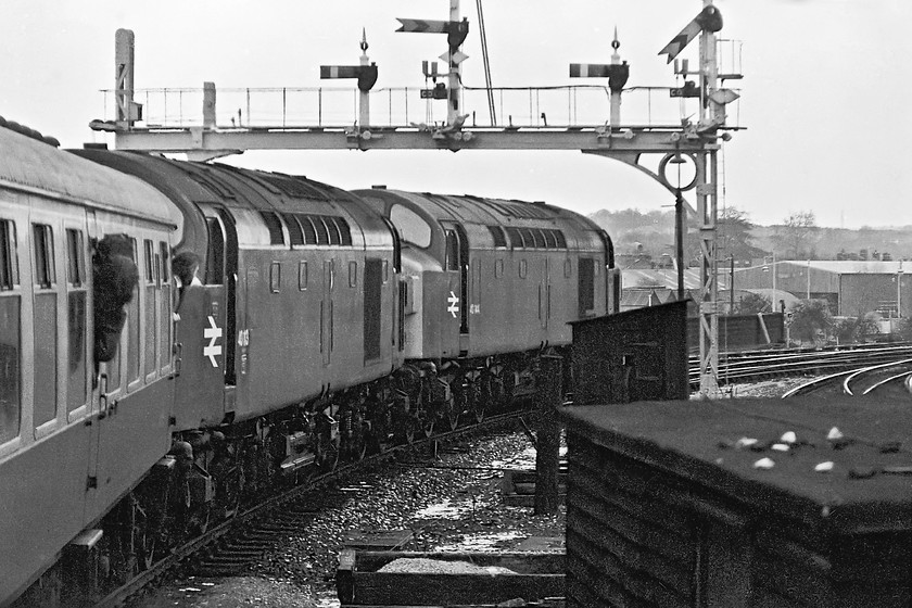 40113 & 40144, outward leg of The Crewe Campaigner Relief, 07.35 London Paddington-Crewe (1Z68), Crewe Junction 
 40113 and 40144 lead The Crewe Campaigner Relief railtour out of Shrewsbury under the gantry at Crewe Junction. This delightful LNWR structure has now been removed with some modern galvanised brackets replacing the signals, see..... https://www.ontheupfast.com/v/photos/21936chg/25753016204/x175004-05-03-carmarthen-manchester 
 Keywords: 40113 40144 The Crewe Campaigner Relief 07.35 London Paddington-Crewe 1Z68 Crewe Junction