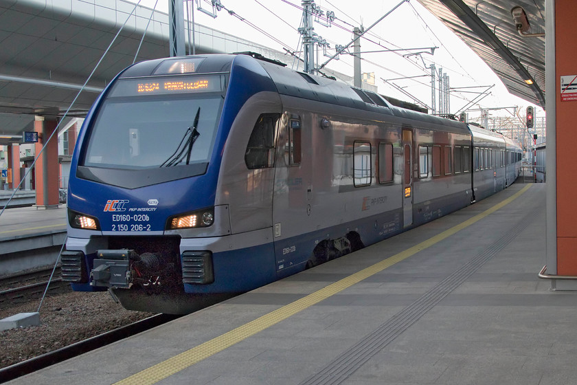 ED160-020, 09.27 Olsztyn Glwny-Krakw Glwny (IC5324), Krakw Glwny station 
 Even on Polish Railways units are used on long-distance routes. ED160-020 arrives at Krakw where it is terminating with the 09.27 from Olsztyn. The four-car Flirt InterCity EMUs entered service in 2015 with seventy per cent of the funding coming from the EU. They operate long-distance services on the PKP network and, in this case, ED160-020 has travelled from Olsztyn, a large town well north of Wroclaw and the capital of the Warmian-Masurian Voivodeship. 
 Keywords: ED160-020 09.27 Olsztyn Glwny-Krakw Glwny IC5324 Krakw Glwny station