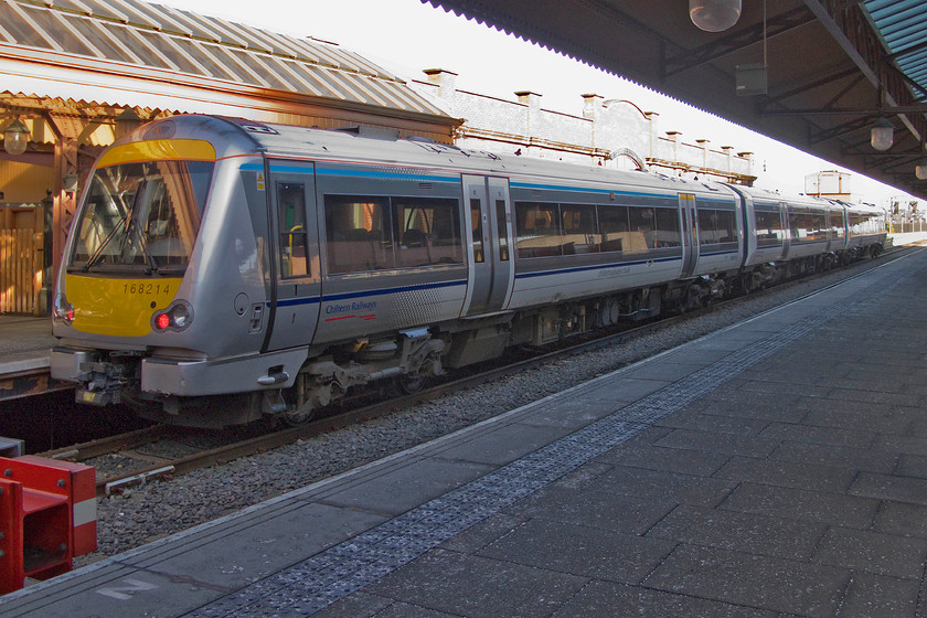 168214, CH 15.55 Birmingham Moor Street-Leamington Spa (1L69), Birmingham Moor Street station 
 Sitting in the bay platform at Birmingham Moor Street station is 165214. It will soon work the 1L69 15.55 to Leamington Spa. Normally, this service would work through to London Marylebone but due to the Harbury cutting collapse, a shuttle service was in operation. 
 Keywords: 168214 15.55 Birmingham Moor Street-Leamington Spa 1L69 Birmingham Moor Street station