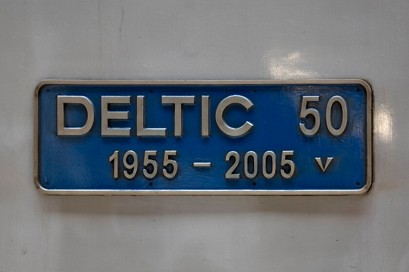 Nameplate, 43367, GR 06.26 Edinburgh Waverley-London King's Cross (1E03), York station 
 The attractive cast plate applied to the side of HST power car 43367 is seen standing at York whilst working the 06.26 Edinburgh to London King's Cross service. 
 Keywords: Nameplate 43367 GR 06.26 Edinburgh Waverley-London King's Cross 1E03 York station Deltic 50 1955-2005 East Coast HST