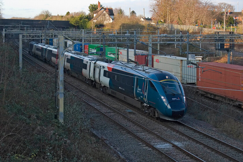 4. 805007, VT 13.32 Chester-London Euston (1A44, 4L), site of Roade station