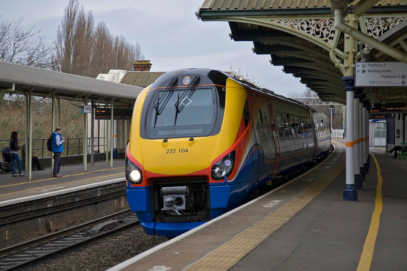 221104, EM 08.49 Sheffield-London St. Pancras (1C27), Kettering station 
 221104 sweeps through Kettering's platform three with the 08.49 Sheffield to St. Pancras East Midlands Trains service. This Meridan was one of the four that, up until 2009, was operated by Hull Trains with this one carrying the name 'Sir Terry Farrell'. 
 Keywords: 221104 08.49 Sheffield-London St. Pancras 1C27 Kettering station East Midlands Trains Meridian Sir Terry Farrell