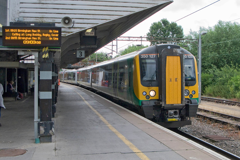 350127, LM 07.54 London Euston-Birmingham New Street (2Y17), Northampton station 
 As can be seen from the screen, the 07.54 Euston to Birmingham New Street is arriving early and will wait for some fifteen minutes before it continues its journey. My wife and I took this train worked by 350127 to New Street. 
 Keywords: 350127 07.54 London Euston-Birmingham New Street 2Y17 Northampton station London Midland Desiro