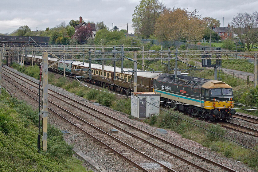 7. 47712 , retrurn leg of the Royal Windsor Statesman, 15.40 Windsor & Eaton-Crewe Riverside (1Z62, 2L), site of Roade station