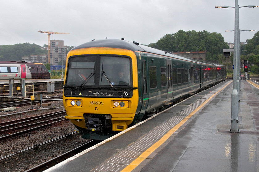 168005, GW 10.10 Weston-Super-Mare-Severn Beach (2K22, 1L), Bristol Temple Meads station 
 Having bought our Freedom Travelpass Andy and I decided to have a run out to Severn Beach as this was a virgin route for Andy. With it still raining hard 168205 arrives at Bristol Temple Meads working the 10.10 Weston-super-Mare to Severn Beach service that we traveled on all the way. These refurbished units, despite being twenty-five years old, are smart, comfortable and well-equipped with us able to charge our 'phones. 
 Keywords: 168005 10.10 Weston-Super-Mare-Severn Beach 2K22 Bristol Temple Meads station GWR Great Western Turbo