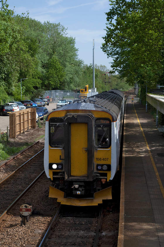 156407, LE 14.17 Great Yarmouth-Norwich (2P25, RT), Brundall station 
 156407 leaves Brundall station with the 14.17 Great Yarmouth to Norwich working. Andy and I had already seen this unit earlier in the day on the Bittern Line and this shows how intensively these units are used on the Greater Anglia network. Notice the shunting disk signal just in front of the unit. 
 Keywords: 156407 2P25 Brundall station