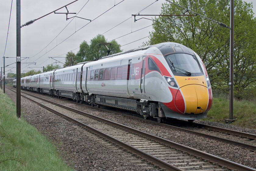 801103 & 801109, GR 10.02 York-London King's Cross (1Y82, 3L), Penny's crossing SK630970 
 A pair of LNER Azumas in the form of 801103 and 801109 head south past Penny's Lane just south of New Rossington near Doncaster working the 10.02 York to King's Cross service. 
 Keywords: 801103 801109 10.02 York-London King's Cross 1Y82 Penny's crossing SK630970 LNER Azuma