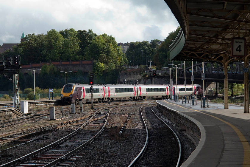 Class 220, XC 12.07 Manchester Piccadilly-Exeter St. David`s (1V55), Bristol Temple Meads station 
 A class 220 leaves Bristol Temple Meads forming the 12.07 Manchester Piccadilly to Exeter St. David's. In the past, this scene would have revealed Bristol Bath Road depot to the left in front of the tree topped wall. The site of the former depot remains fenced off with a use not identified despite several failed attempts to develop it. 
 Keywords: Class 220 12.07 Manchester Piccadilly-Exeter St. David`s 1V55 Bristol Temple Meads station