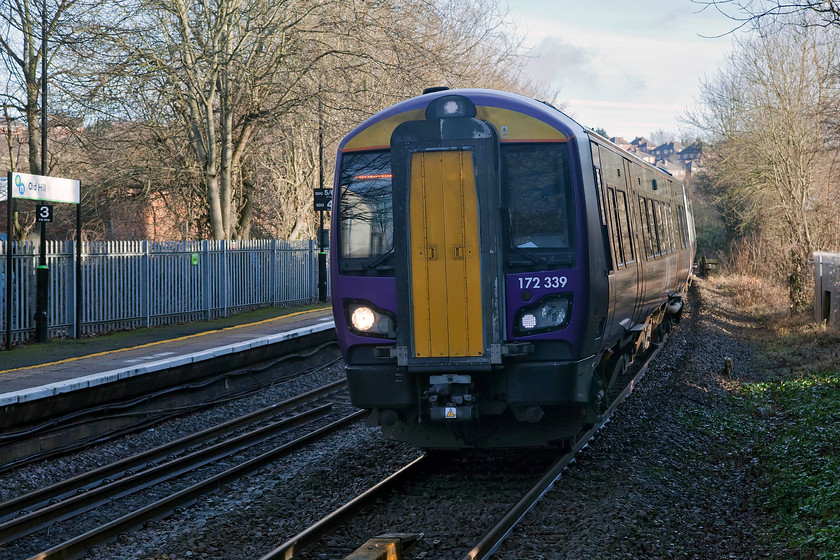 172339, LN 12.26 Stratford-on-Avon-Stourbridge Junction (2J43,1L), Old Hill station 
 This colour scheme looks like a horror show! Who on earth at West Midlands Trains thought that this colour scheme looks good needs their head examining! 172339 arrives at Old Hill station on the 'Dark Side' line with the 12.26 Stratford-on-Avon-Kidderminster Junction. working. 
 Keywords: 172339 2J43 Old Hill station