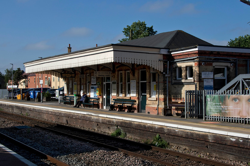 Station building, Moreton-in-Marsh 
 Moreton-in-Marsh station building looks smashing in the early morning sunshine. It was built and opened by the Oxford, Worcester and Wolverhampton Railway in 1853. I noticed a number of bilingual signs around the station. I have since read that this was for the benefit of Japanese tourists many of whom visit the Cotswolds due to it featuring on Japanese television! 
 Keywords: Station building Moreton-in-Marsh