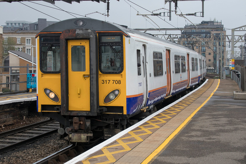 317708, LO 12.40 Chingford-London Liverpool Street (2T61, 1E), Bethnal Green station 
 317708 arrives at Bethnal Green station near to the end of its journey working the 12.40 Chingford to Liverpool Street. This particular unit is operated by London Overground (LO) and looks smart having been overhauled in the last few years. Whilst other operators will be withdrawing their fleet of these vintage electric multiple units imminently, LO will not be doing so quite yet. 
 Keywords: 317708 12.40 Chingford-London Liverpool Street 2T61 Bethnal Green station