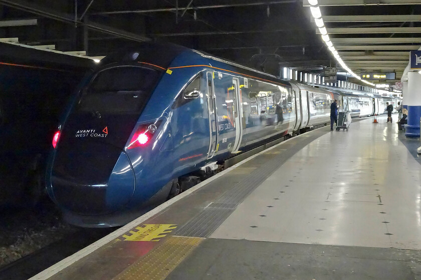 805005, VT 13.02 London Euston-Holyhead (1D87, 18L), London Euston station 
 Evero 805005 waits for its next turn of duty at Euston station. It will work the 1D87 13.02 to Holyhead having recently replaced a dreaded Class 221 Voyager. 
 Keywords: 805005 13.02 London Euston-Holyhead 1D87 London Euston station Evero