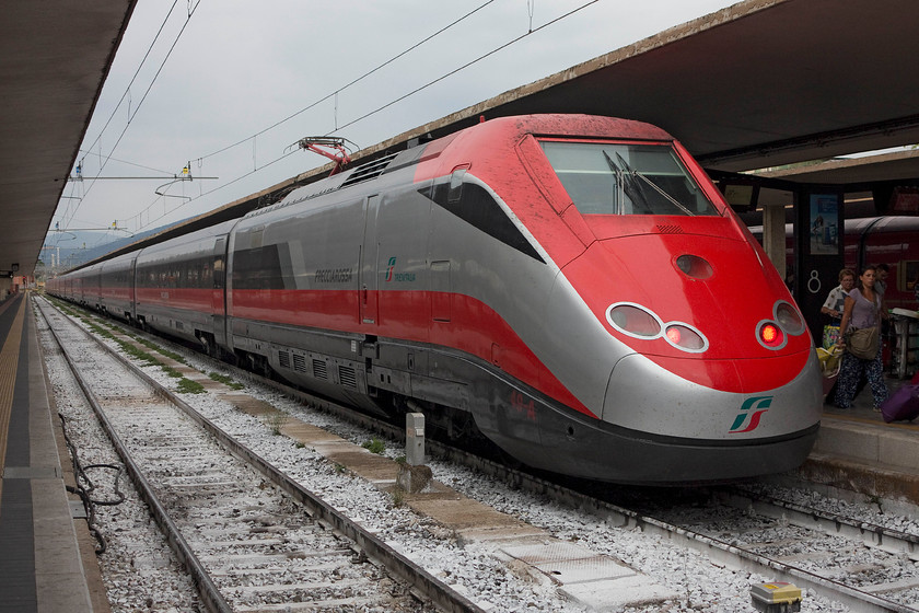 500.049, 14.05 Naples C-Turin PN (9576), Florence SMN station 
 A Trenitalia operated ETR 500 Frecciarossa number 500.049 pauses at Florence SMN station. It is working the 9576 14.05 Naples to Turin service. On arrival at Florence SMN station, that is a terminus, the trains change direction to continue their journeys. The dwell time is about 10 minutes. 
 Keywords: 500.049 14.05 Naples C-Turin PN 9576 Florence SMN station