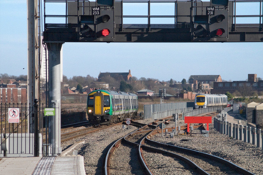 173344, LM 14.26 Stratford-on-Avon-Stourbridge Junction (2J55) & 168214, stabled, Birmingham Moor Street station 
 The work undertaken near to Birmingham's Moor Sreet station has been extensive. Looking south from the platform end, 168214 is seen stabled to the right. Meanwhile, 173344 is seen arriving with the 14.26 Stratford-on-Avon to Stourbridge Junction service. 
 Keywords: 173344 14.26 Stratford-on-Avon-Stourbridge Junction 2J55 168214 Birmingham Moor Street station