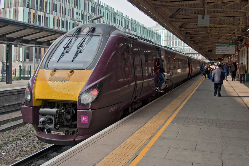 222020, 09.05 London St. Pancras-Nottingham (1D21, RT), Nottingham station 
 Our next train as part of our East Midlands Day ranger stands at Nottingham station. Andy and I travelled aboard 222020, working the 09.05 St. Pancras to Nottingham, to its destination from Leicester. Notice on the nose cone of the Meridian that there is evidence of a previous number applied in a slightly larger font with a rather smaller but much brighter yellow warning panel painted on no doubt when the unit received its EMR house livery. 
 Keywords: 222020 09.05 London St. Pancras-Nottingham 10.20 Leicester-Nottingham 1D21 Nottingham station