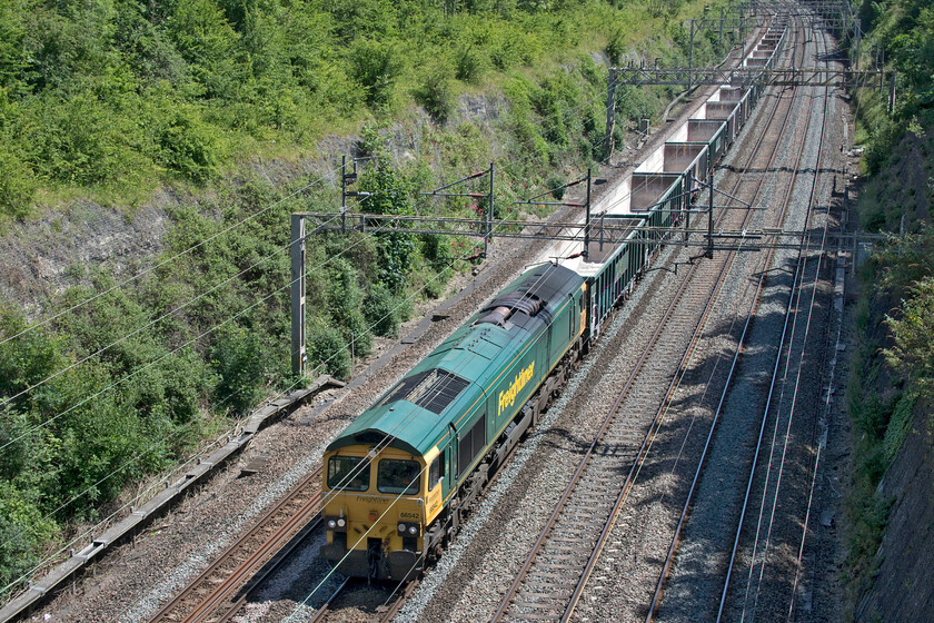 2. 66542, 13.20 Willesden Sidings-Tunstead (6H50, 105L), Roade cutting