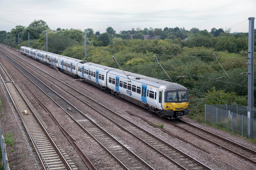 365541 & 365514, GN 08.46 Peterborough-London Kings Cross (1P53, RT), Arlesey TL189364 
 Great Northern 365541 and 365514 work the 08.46 Peterborough to London King's Cross. The train is about to pass under Arlesey's new Co-op footbridge that replaced a foot crossing closed by Network Rail in 2009. 
 Keywords: 365541 365514 1P53 Arlesey TL189364