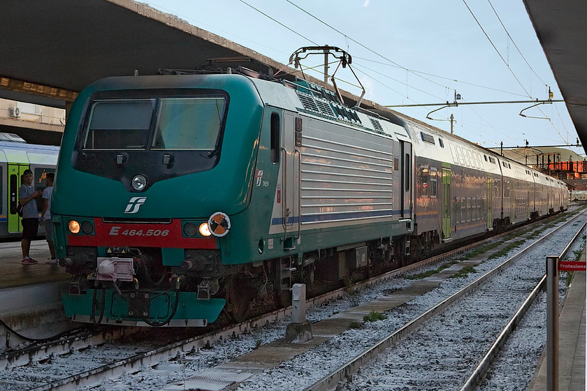 464.506, 19.18 Florence SMN-Viareggio (3086), Florence SMN station 
 464.506 has just arrived into Florence SMN station and will wait for sometime and then work the 19.18 to the coastal town of Viarggio. I saw no railway enthusiasts in Italy apart from the two boys standing by the class 464 who were eagerly taking videos of trains and appeared to to actually be collecting numbers! 
 Keywords: 464.506 19.18 Florence SMN-Viareggio 3086 Florence SMN station