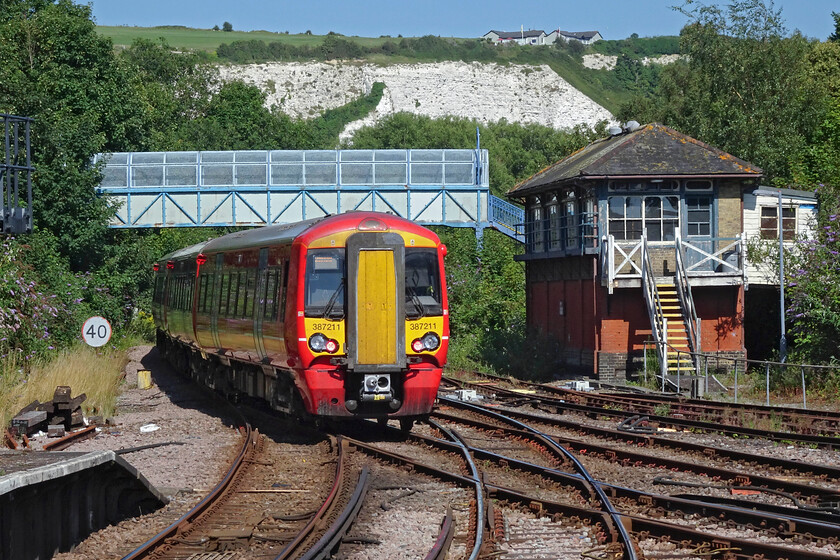 378211, GX 15.56 Brighton-Eastbourne (2U44, RT), Lewes station 
 Having travelled from Brighton aboard 378211 it is seen leaving Lewes station working the 15.56 Brighton to Eastbourne service. It is passing the now closed and boarded-up 1888 LBSC signal box. The last time I was at Lewes back in 2009 the box was in use and wore its NSE nameboards. 
 Keywords: 378211 15.56 Brighton-Eastbourne 2U44 Lewes station Gatwick Express