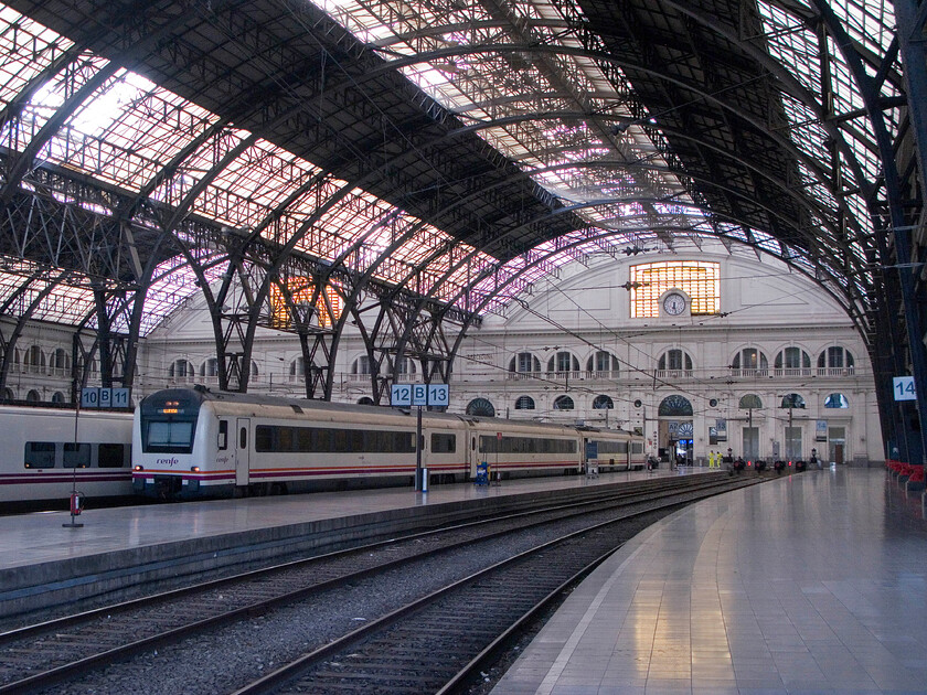 Class 448, Renfe 18.47 Barcelona Frana-Lleida, Barcelona Frana station 
 An unidentified Class 448 waits inside Barcelona Frana station. The station was immaculately well kept, as can be seen by the shine to the platforms, putting much of the UK's major stations to shame. 
 Keywords: Class 448 Renfe 18.47 Barcelona Frana-Lleida Barcelona Frana station