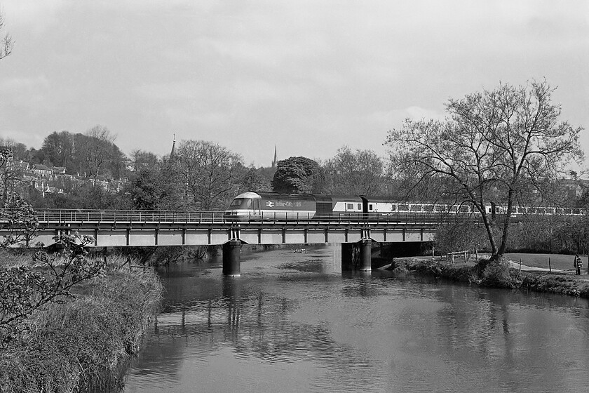 Class 43, unidentified diverted up working, River Avon crossing, Bradford-on-Avon 
 An unidentified HST crosses the River Avon at Bradford-on-Avon's Barton Farm taken from the ancient medieval bridge that dates from around 1340. The HST was on a diversionary route following the Avon Valley route rather than the mainline to and from Paddington. 
 Keywords: Class 43, unidentified diverted up working, River Avon crossing, Bradford-on-Avon HST