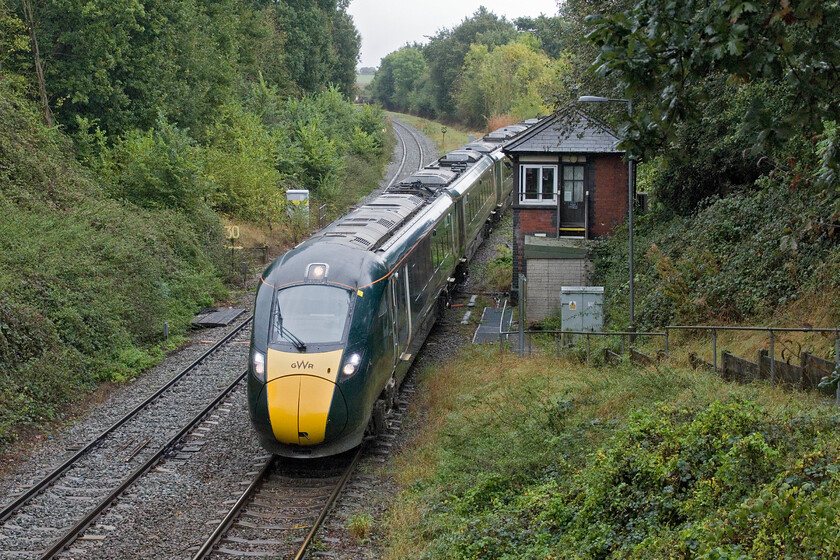 800002, GW 09.38 Bristol Temple Meads-Worcester Foregate Street (2E55, 5L), Norton Junction 
 GWR's 800002 passes Norton Junction signal box to the southeast of Worcester working the 2E55 09.38 Bristol to Worcester Foregate Street 'local' service. This may seem a rather mundane working for an IET but I suspect it acts as a positioning move and makes sense that it operates as a service train rather than just an empty stock run. Personally, if I was making this journey I would probably prefer a Class 165 (or the like) rather than be forced to sit on the ironing boards that profess to be seats on the Class 80os 
 Keywords: 800002 09.38 Bristol Temple Meads-Worcester Foregate Street 2E55 Norton Junction GWR IET