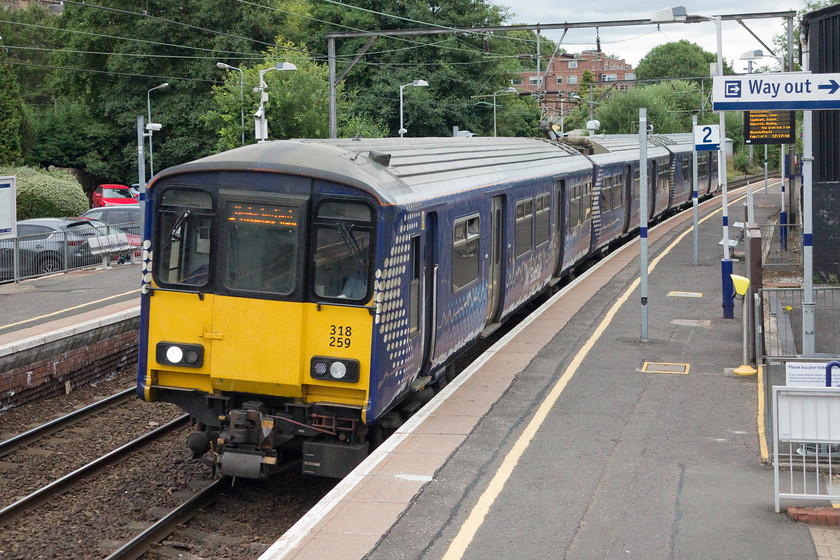 318259, SR 11.29 Cumbernauld-Dumbarton-Central (2V55, RT), Jordanhill station 
 318259 arrives into Jordanhill station forming the 11.29 Cumbernauld to Dumbarton Central. Andy and I took this train the short distance to Dalmuir. 
 Keywords: 318259 2V55 Jordanhill station