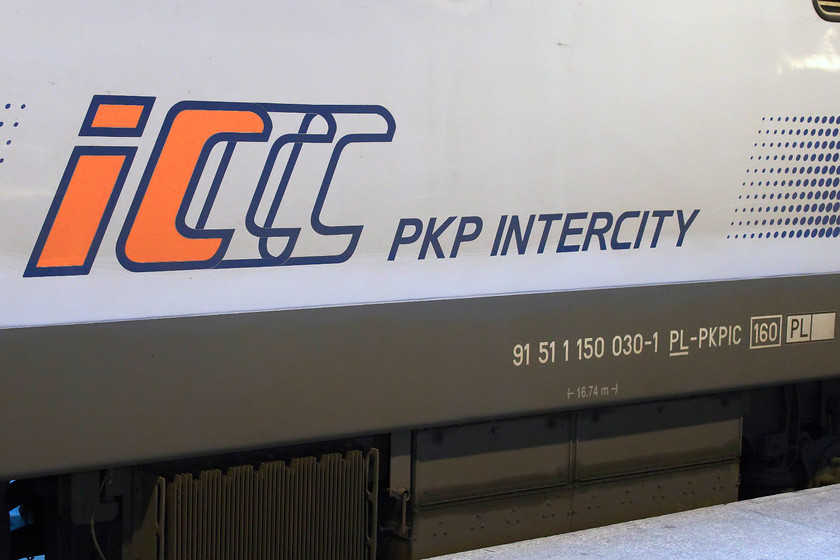 InterCity Logo, EP09-025, 13.35 Przemysl Glwny-Wroclaw Glwny (IC3600), Krakw Glwny station 
 British Rail should have copyrighted the InterCity brand and we could now be making a small fortune from its use elsewhere! PKP has adopted a Polish version and use it on its city to city trains as seen here at Krakw Glwny station. The coach wearing the branding was part of the formation working the 13.35 Przemysl Glwny to Wroclaw Glwny IC3600 service. 
 Keywords: InterCity Logo EP09-025 13.35 Przemysl Glwny-Wroclaw Glwny IC3600 Krakw Glwny station