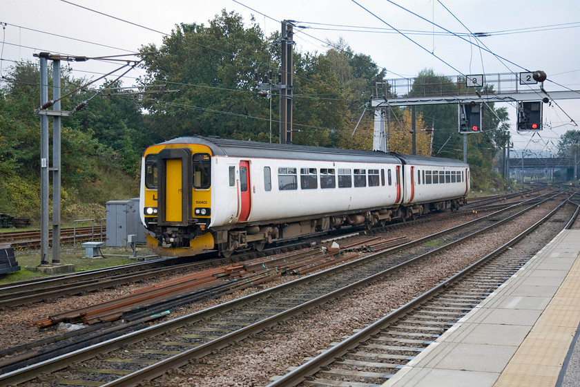 156402, LE 15.17 Great Yarmouth-Norwich (2C23), Norwich station 
 Greater Anglia's 156402 arrives at Norwich with the 2C23 15.17 from Great Yarmouth. GA relies almost exclusively on units such as this for its local services and it is these that they want to dispose of having ordered a huge fleet of brand new stock that is presently in the early stages of development. 
 Keywords: 156402 15.17 Great Yarmouth-Norwich 2C23 Norwich station