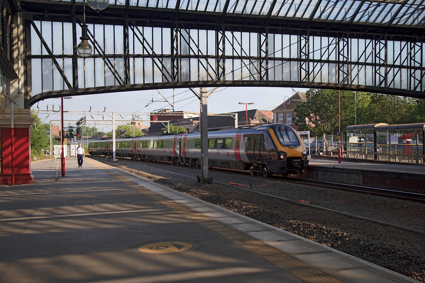 220019, XC 07.27 Manchester Piccadilly-Bournmouth (1O08, 1L), Stoke-on-Trent station 
 220019 arrives at Stoke-on-Trent station in the early morning sun with the 07.27 Manchester Piccadilly to Bournemouth. I like Stoke station, it has been well restored and has a nice atmosphere with the light making its way easily through the glazed overall roof. 
 Keywords: 220019 1O08 Stoke-on-Trent station